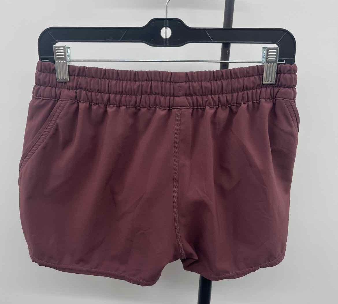 vuori Women's Size 6 maroon Solid Shorts