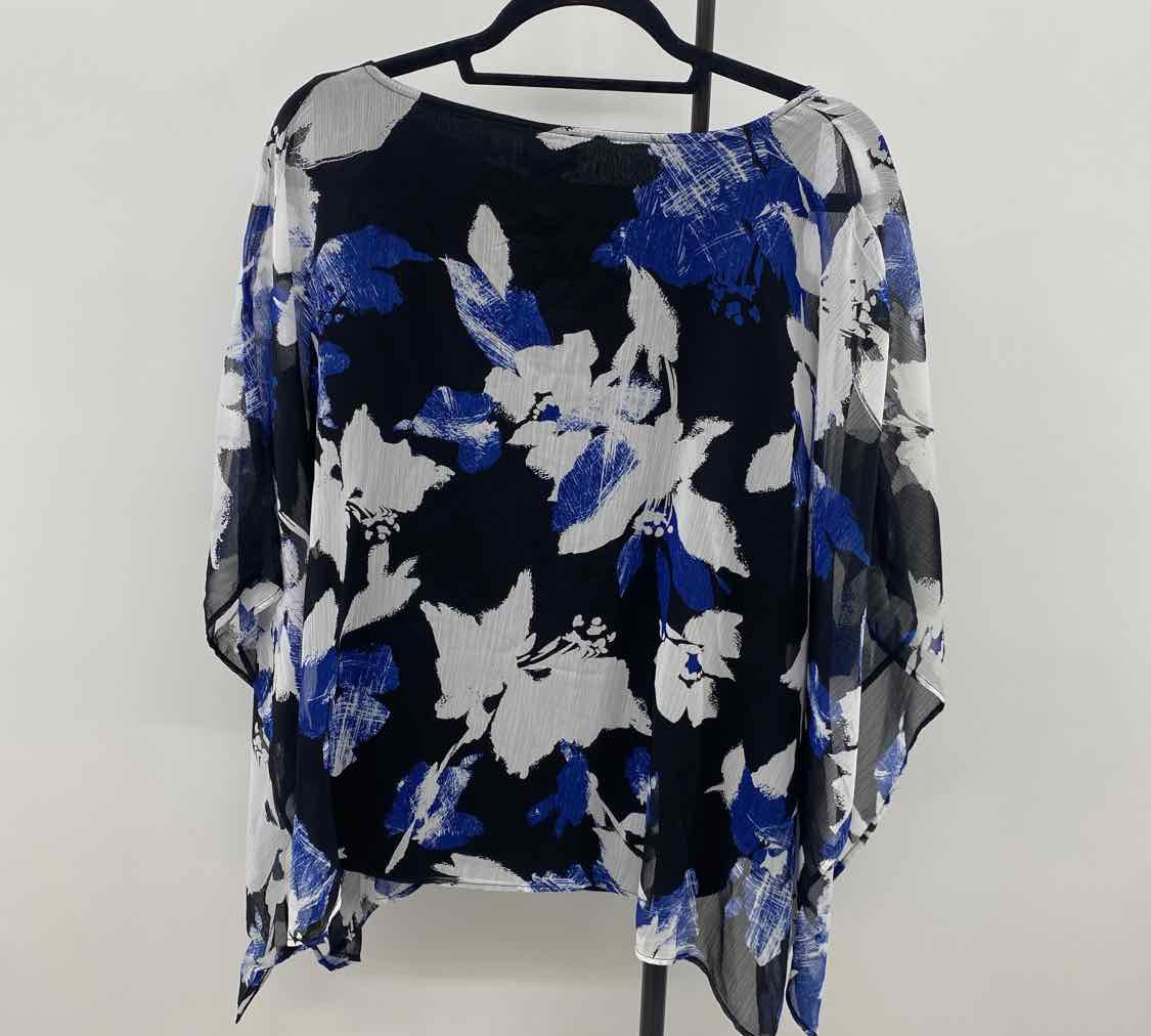 Chico's Women's Size M Black Floral Short Sleeve Shirt