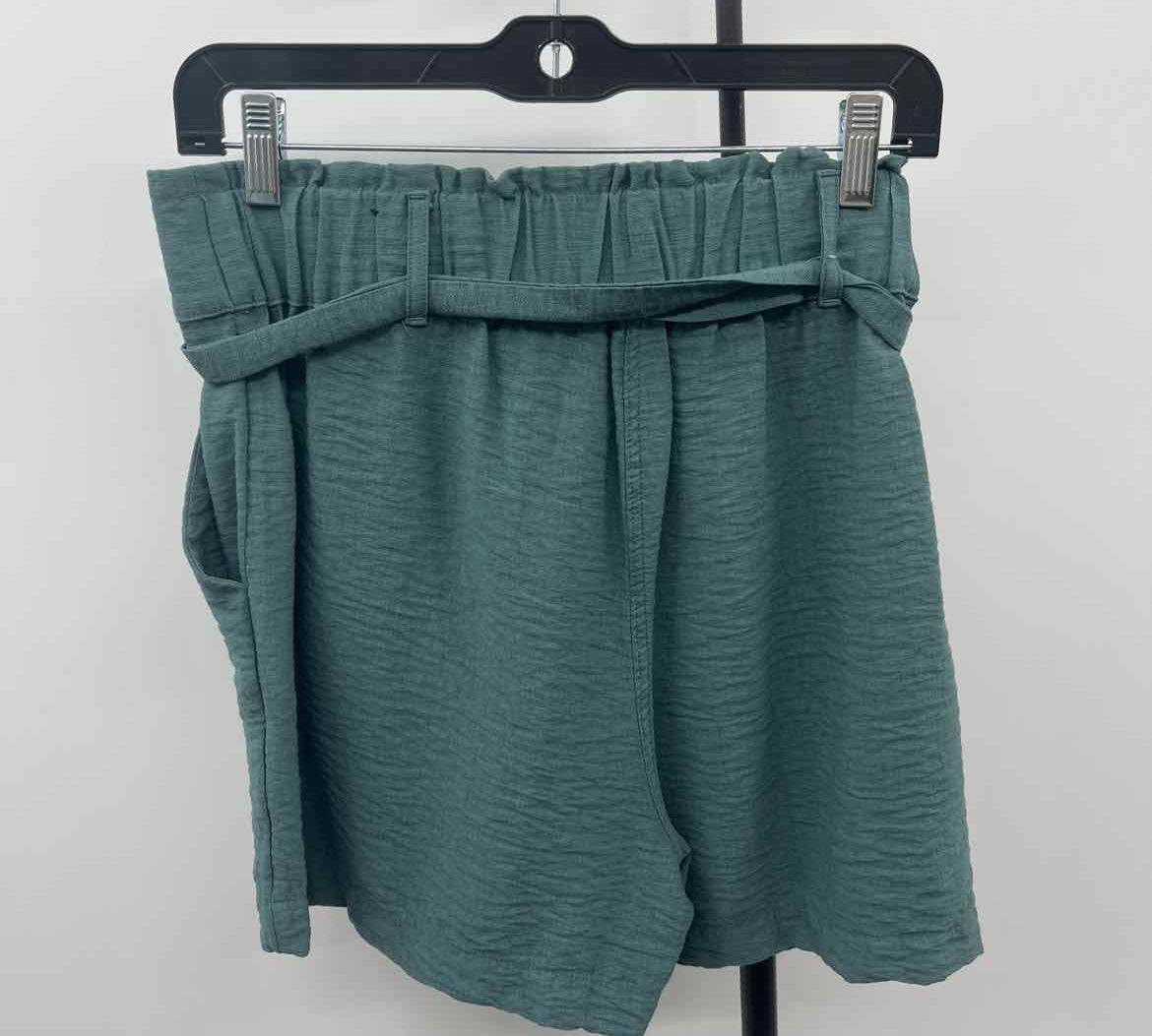 Maurice's Women's Size 10 Green Textured Shorts