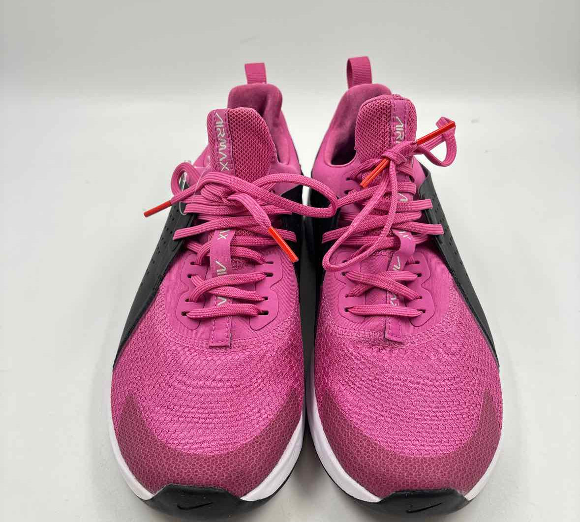 Nike Women's Shoe Size 8.5 Magenta Textured Sneakers