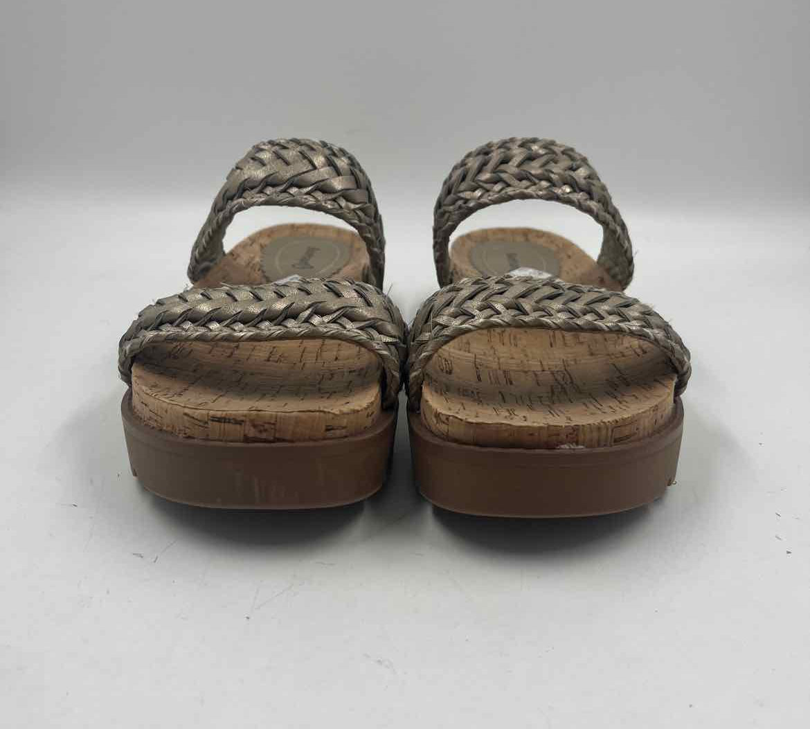 Baretraps Women's Shoe Size 8 Red Stripe Sandals