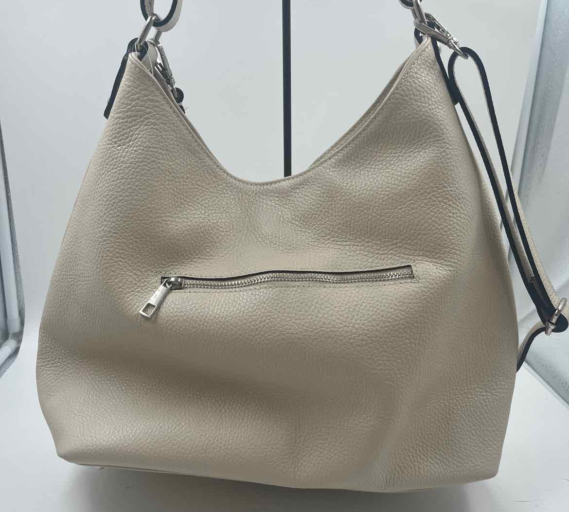 Vera Pelle Women's Ivory pebbled Purse