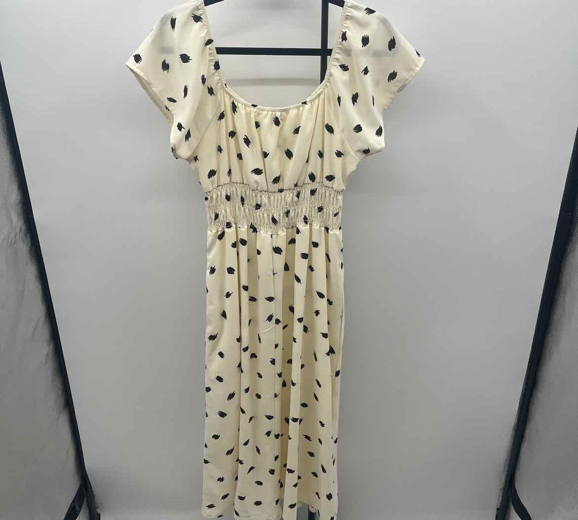 Betsey's Boutique Shop Women's Size 10 Ivory Spotted Dress