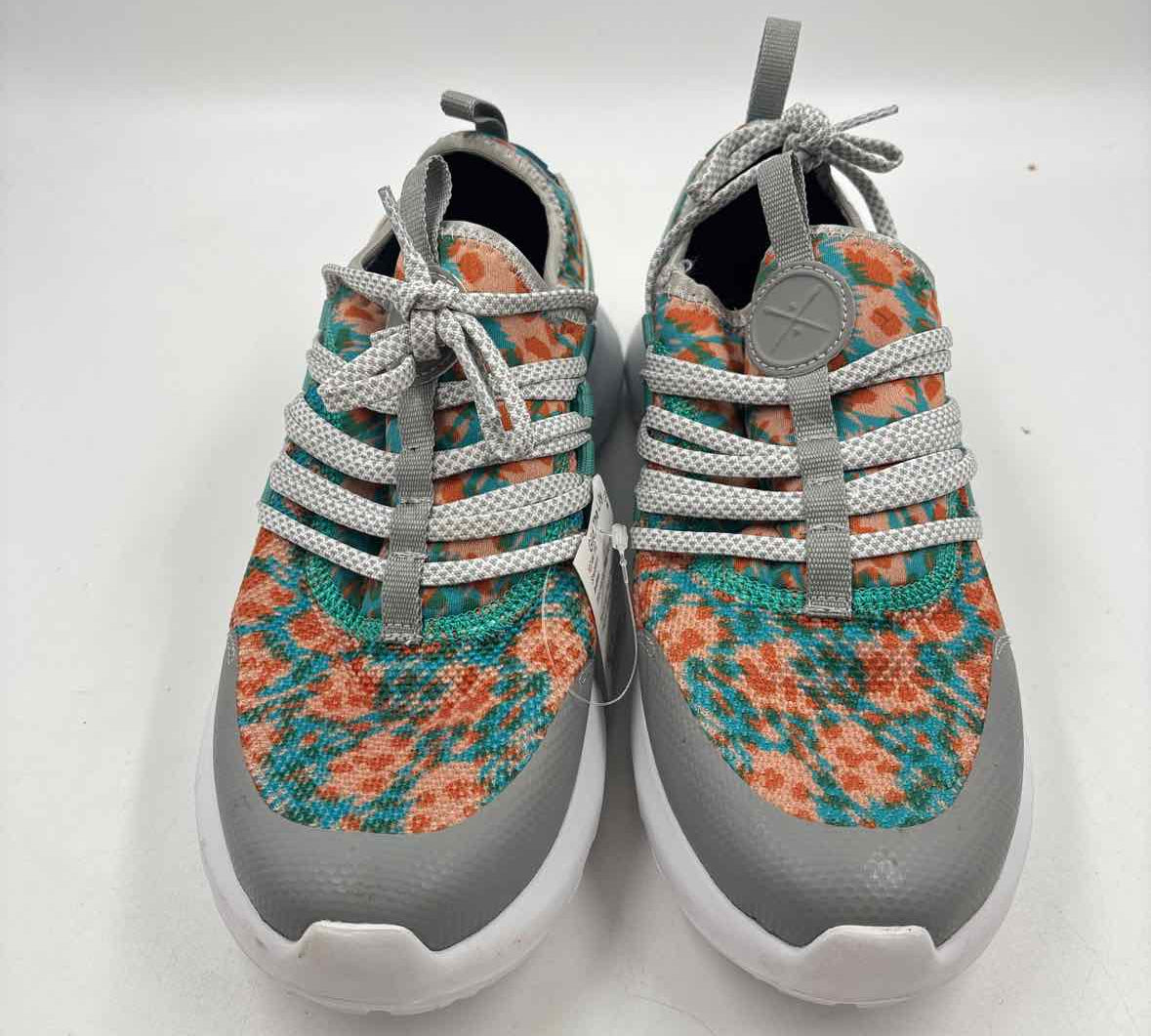 Inkkas Women's Shoe Size 9 Teal Abstract Sneakers
