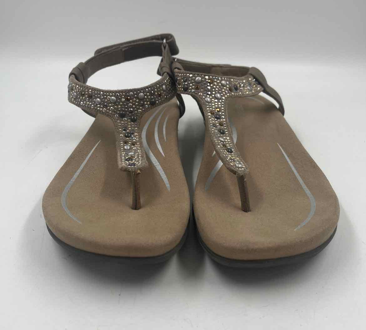 Aetrex Women's Shoe Size 8 Tan Beaded Sandals