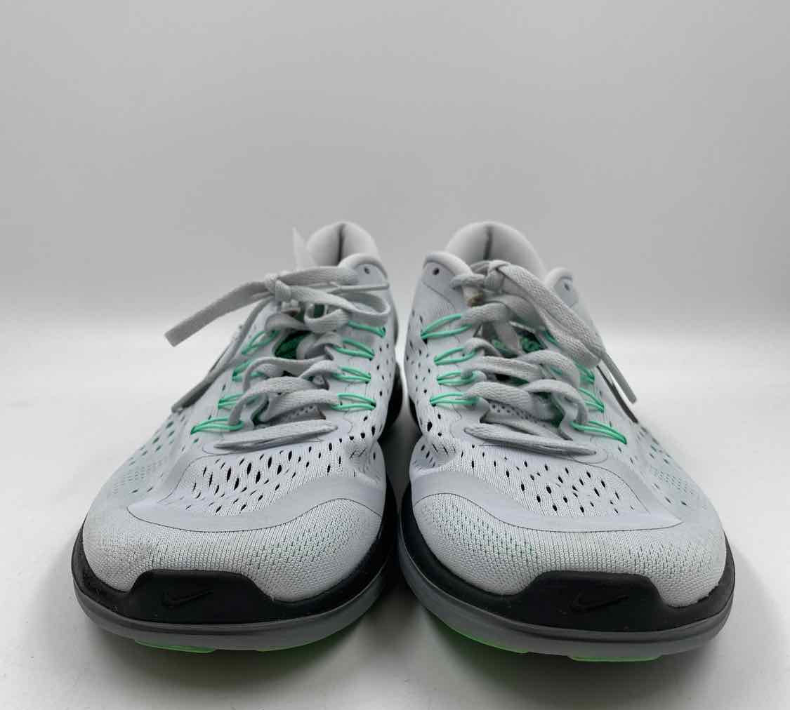 Nike Women's Shoe Size 10 Green Textured Sneakers