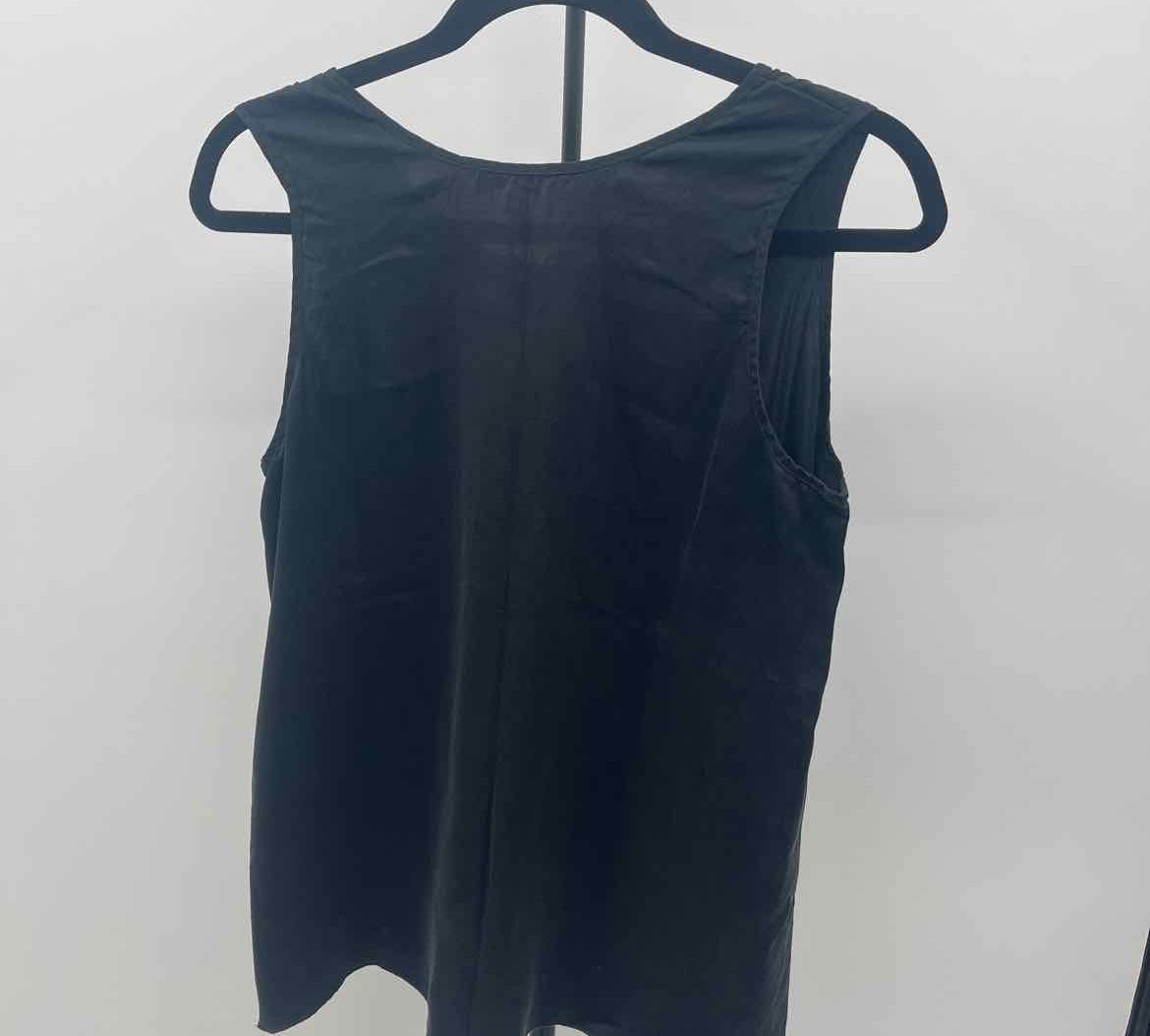 quince Women's Size L Black Solid Sleeveless Shirt
