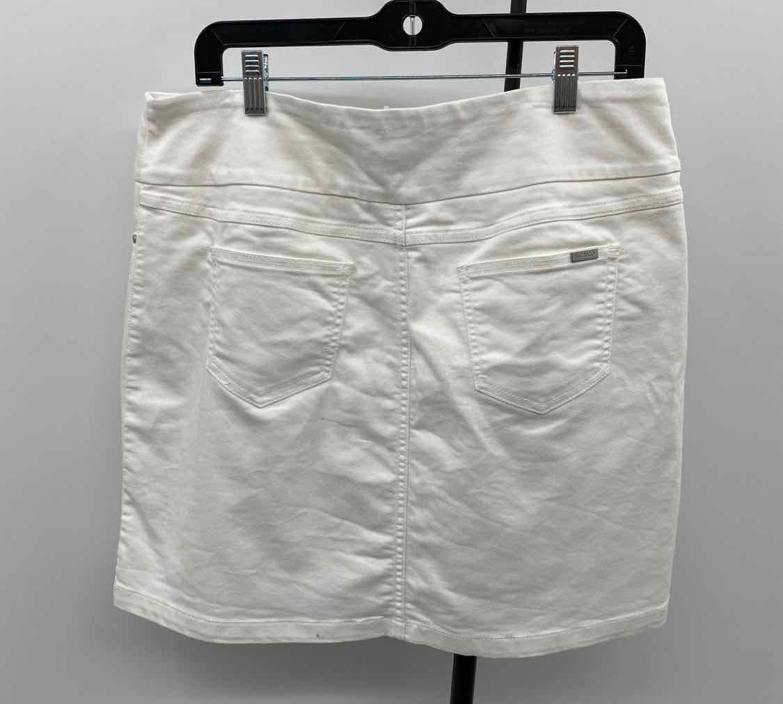 SC & Co Women's Size 14 White Solid Skirt