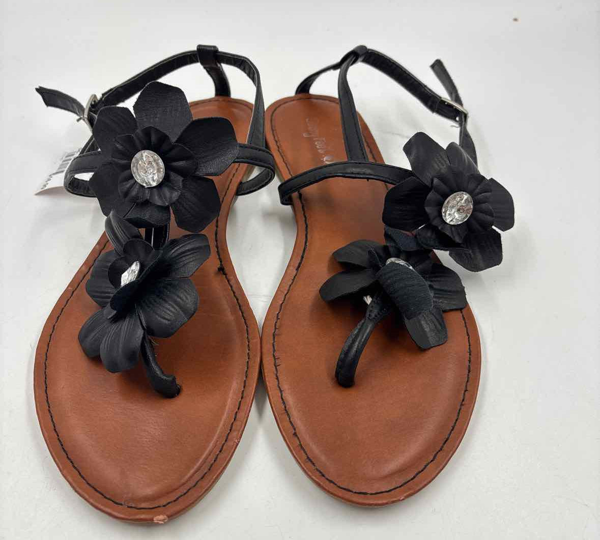 Sunny Feet Women's Shoe Size 8 Black Floral Sandals