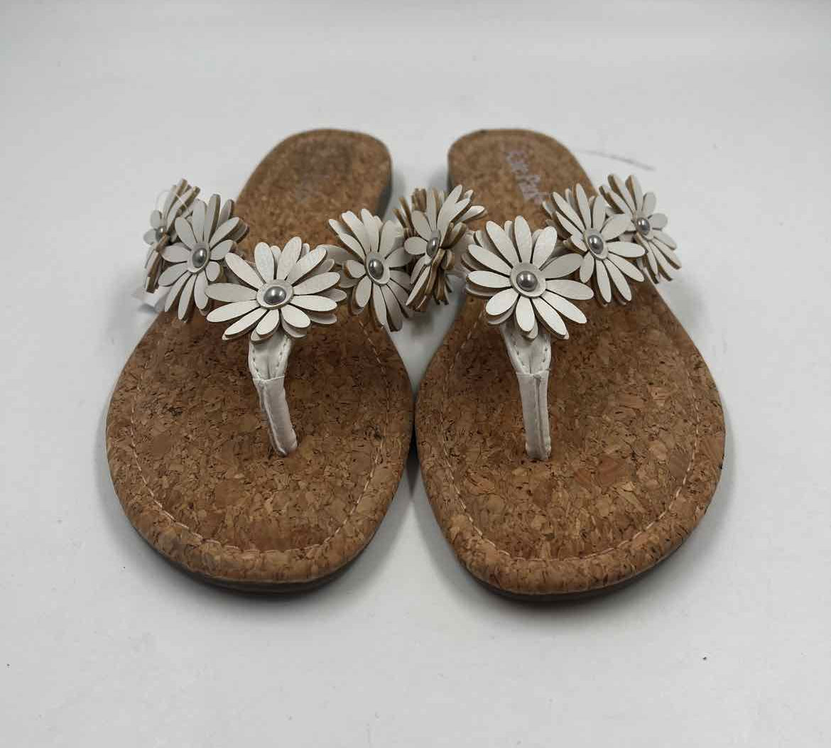 Kate Park Women's Shoe Size 6.5 White Floral Sandals
