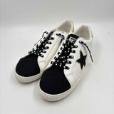 Vintage Women's Shoe Size 11 White Solid Sneakers