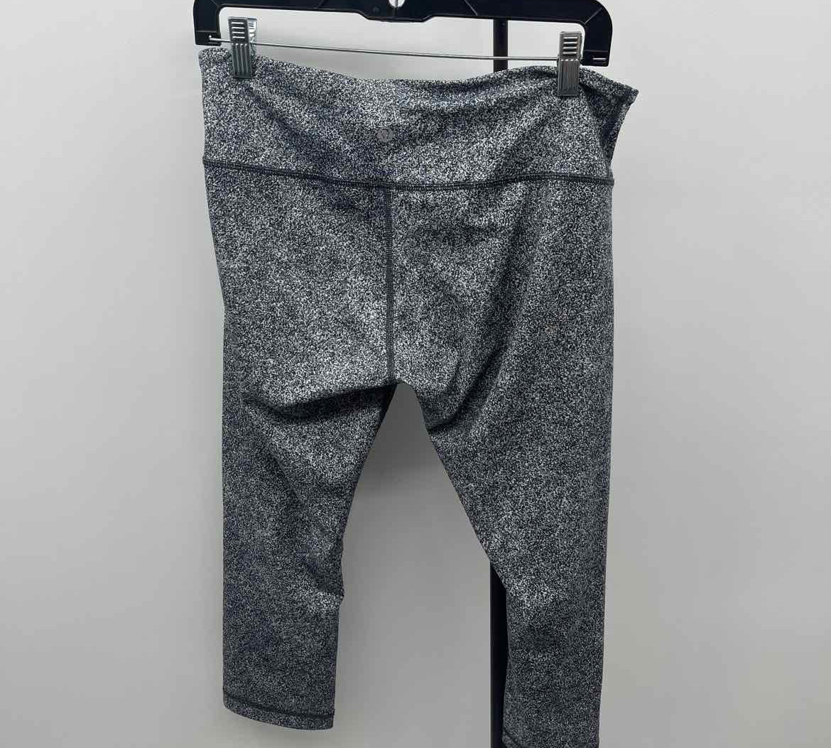 Lululemon Junior's Size 10 Charcoal Textured Capris