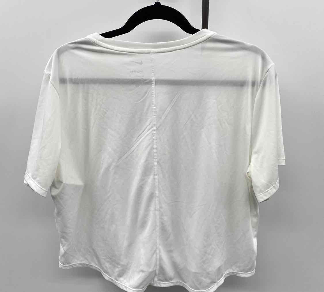 Nike Women's Size XL White Solid Short Sleeve Shirt