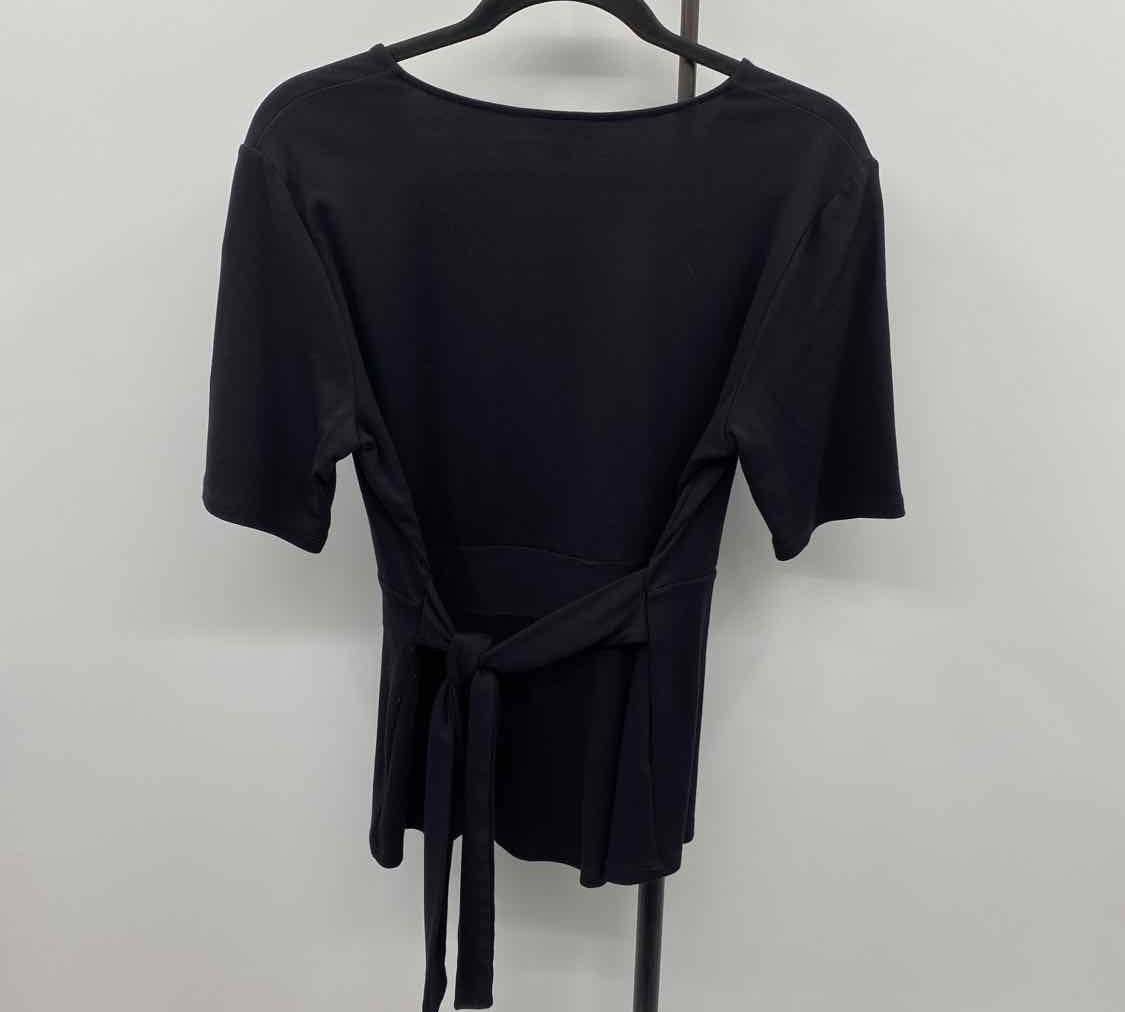 Ann Taylor Women's Size LP Black Solid Short Sleeve Shirt