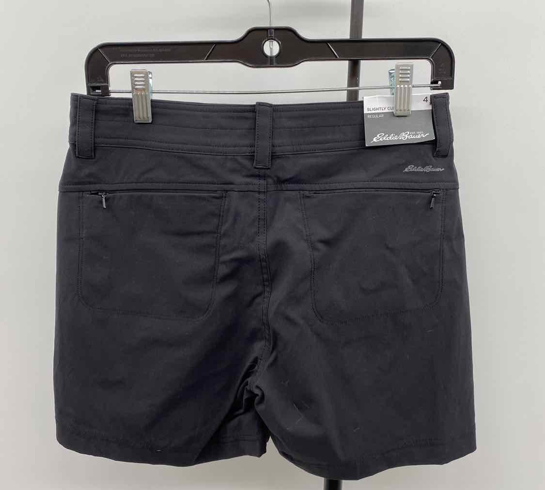 Eddie Bauer Women's Size 4 Black Solid Shorts