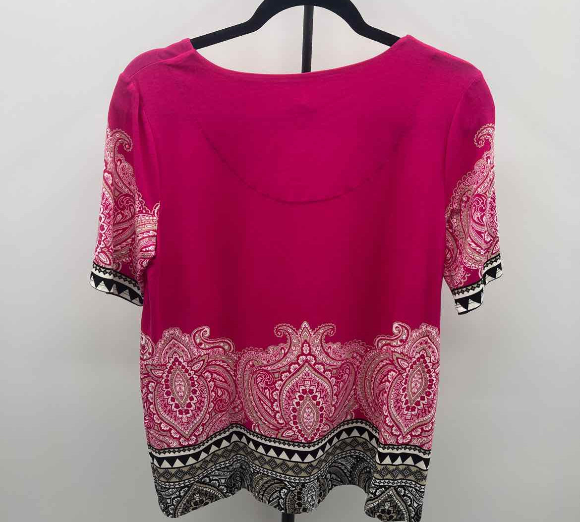 Chico's Women's Size S Fuschia Damask Short Sleeve Shirt