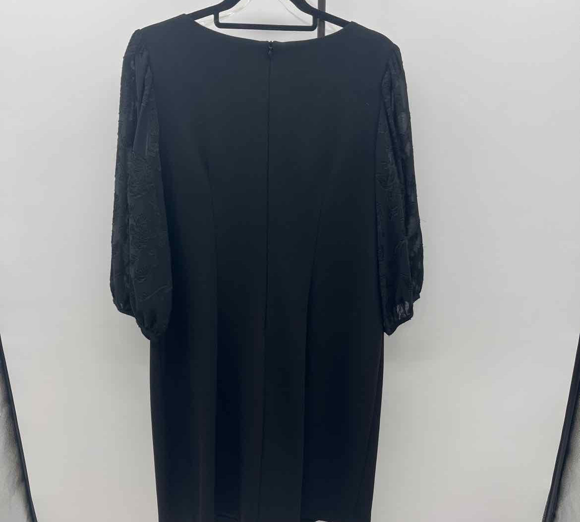 Connected Women's Size 14W Black Solid Dress