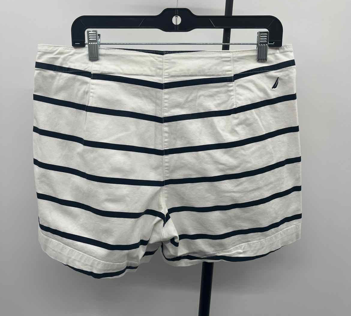 Nautica Women's Size 12 White Stripe Shorts