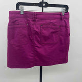 title nine Women's Size 12 Magenta Solid Skirt