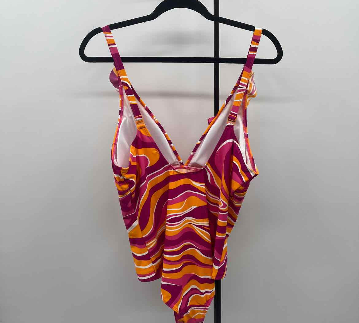 Serra Women's Size 10 Fuschia Swirls Swimsuit - 1 Piece