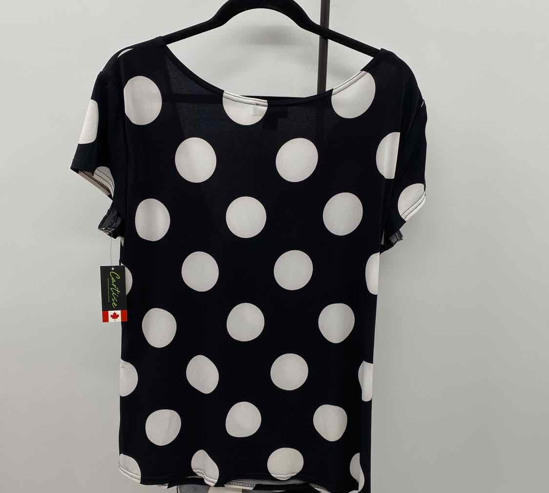 Cartise Women's Size XL Black dotted Short Sleeve Shirt