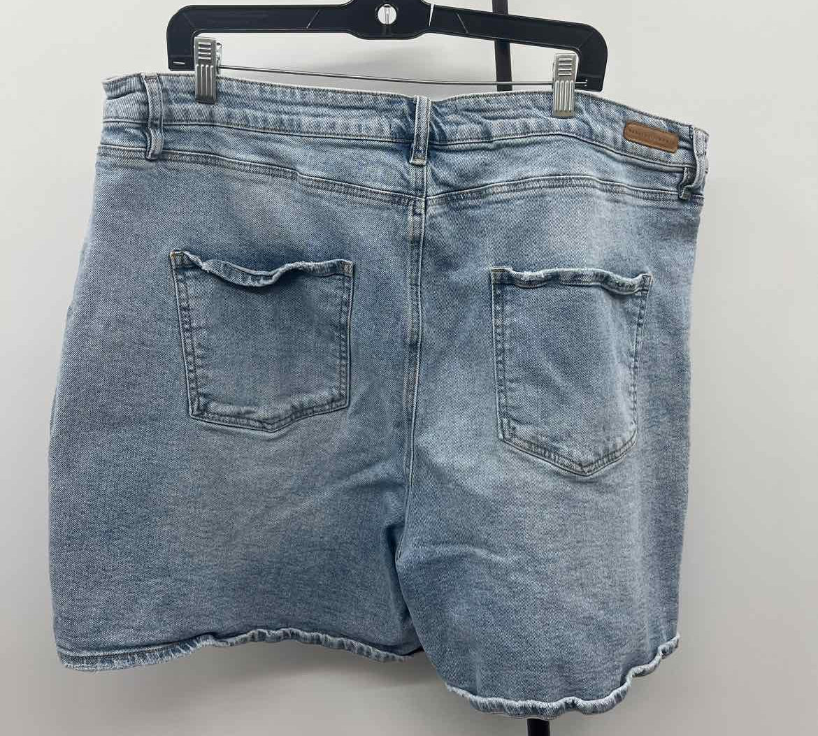 Sanctuary Women's Size 20W Blue Soccer Shorts