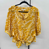 Rose & Olive Women's Size XL Mustard Yellow Abstract Short Sleeve Shirt