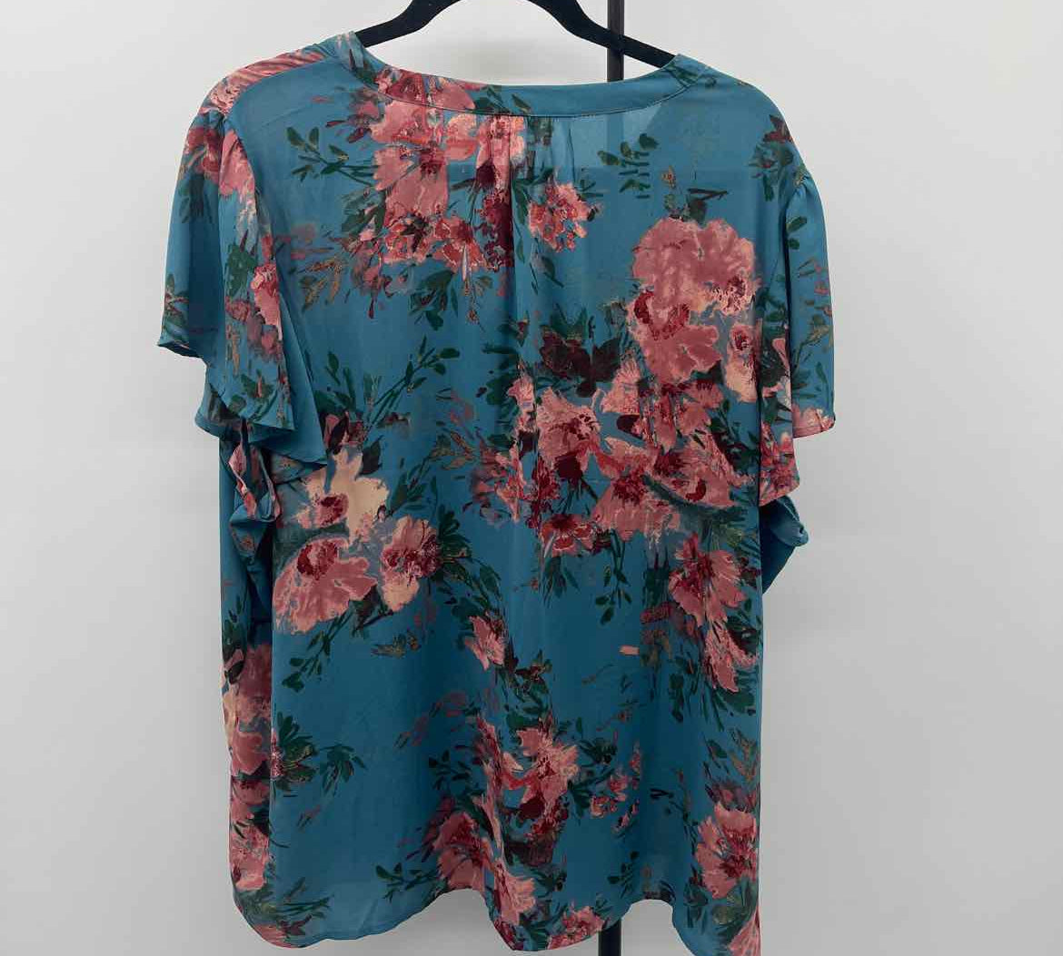 Maurice's Women's Size 2X Teal Floral Short Sleeve Shirt