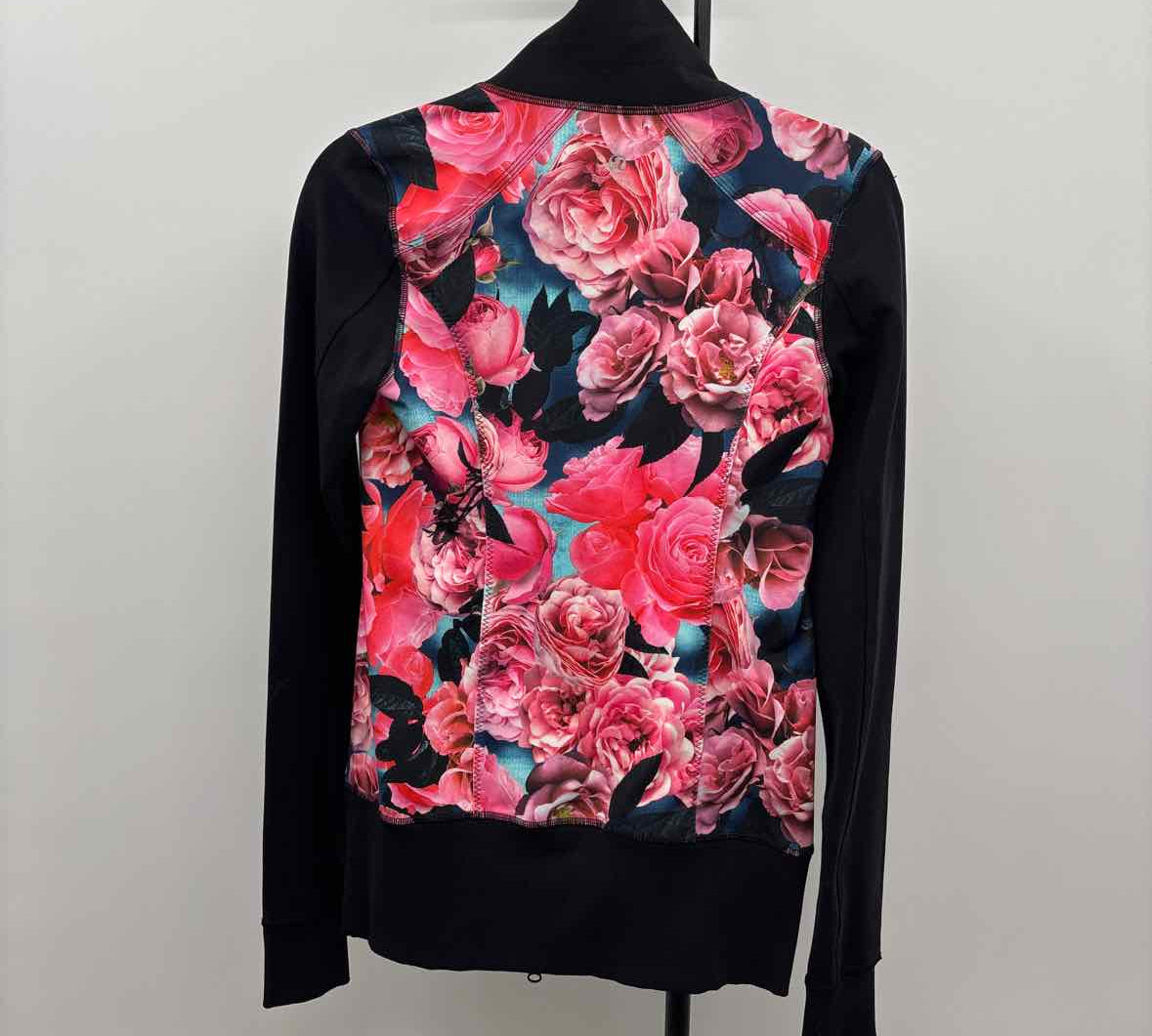 Lululemon Junior's Size 6 Black Floral Jacket