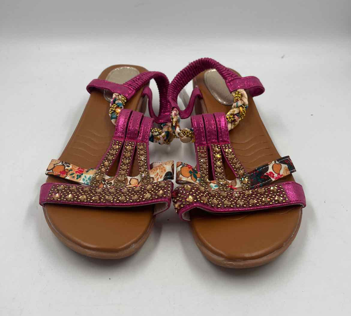 Unbranded Women's Shoe Size 8 Fuschia Beaded Sandals