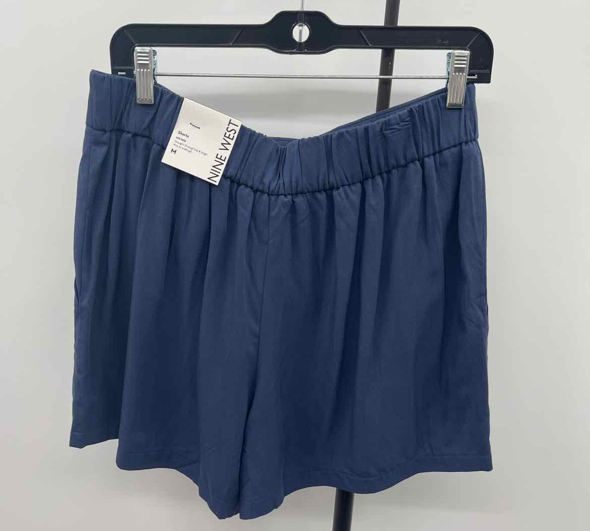 Nine West Women's Size 10 Navy Solid Shorts