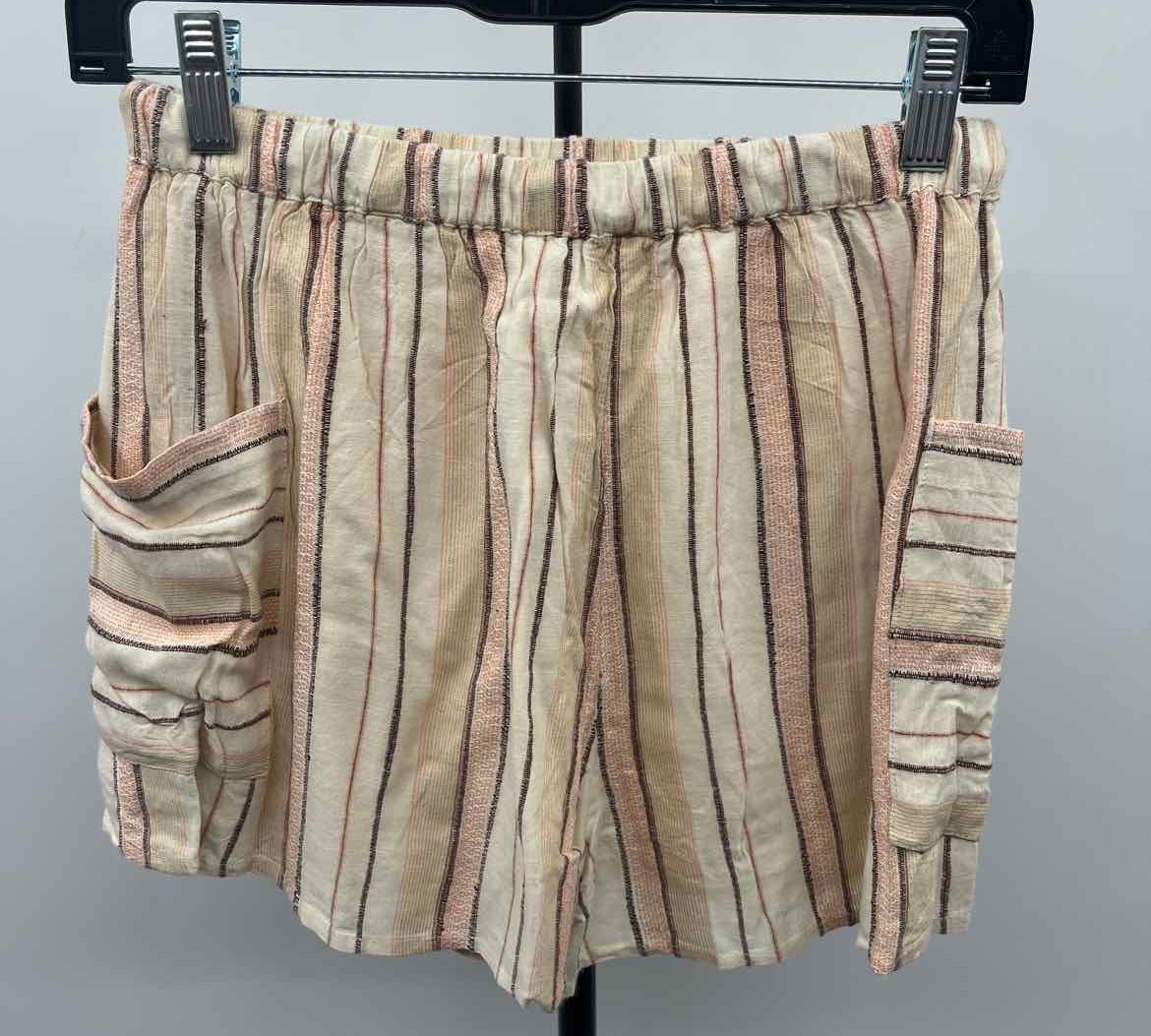 L space Women's Size 6 Beige Stripe Shorts