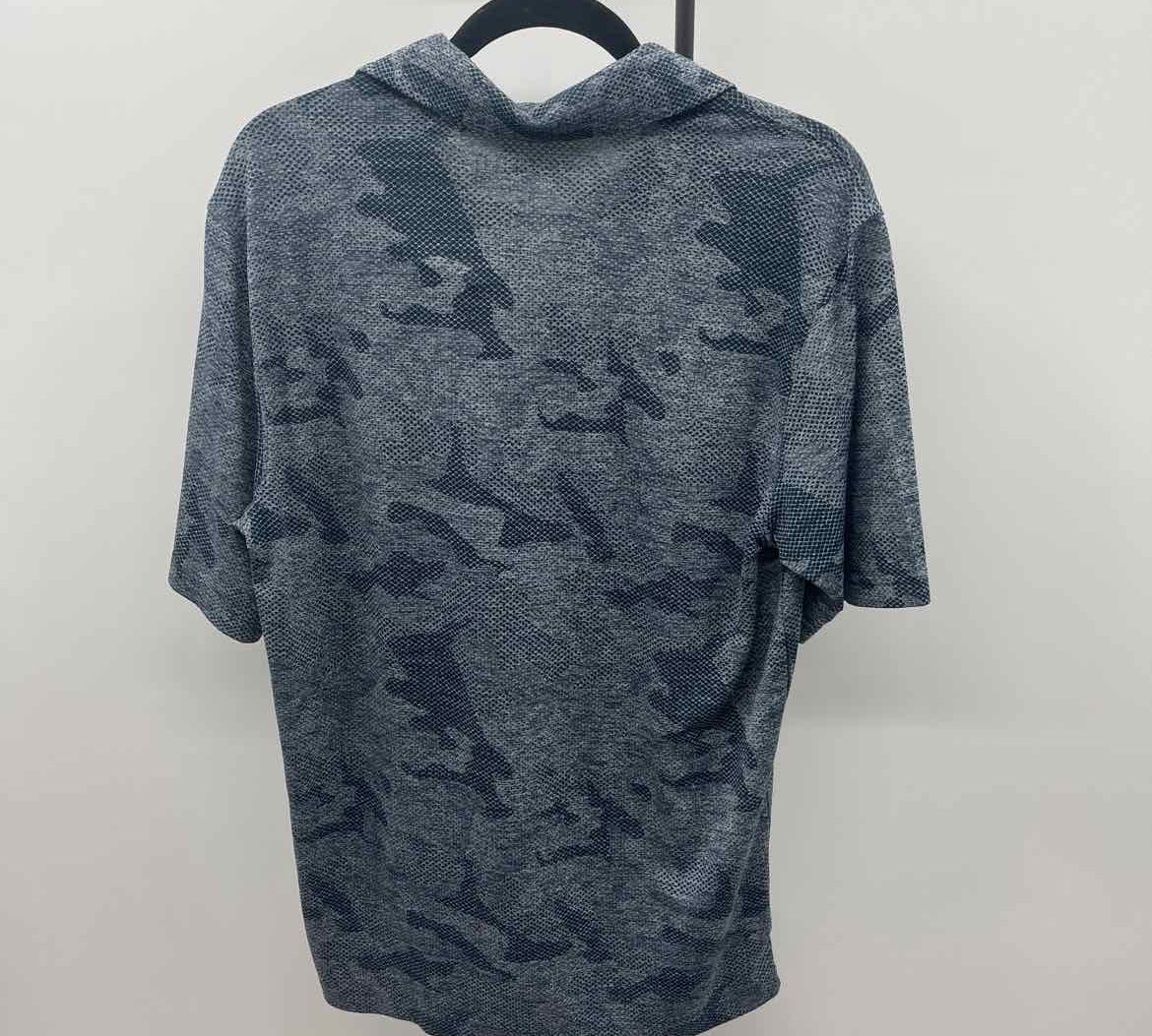 Walter Hagen Men's Size S Navy Camoflauge Short Sleeve Shirt