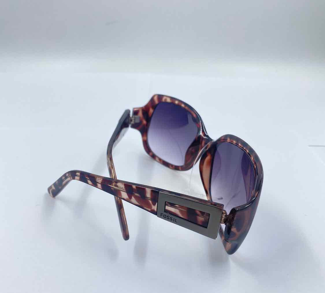 Fossil Women's Brown tortoise Sunglasses