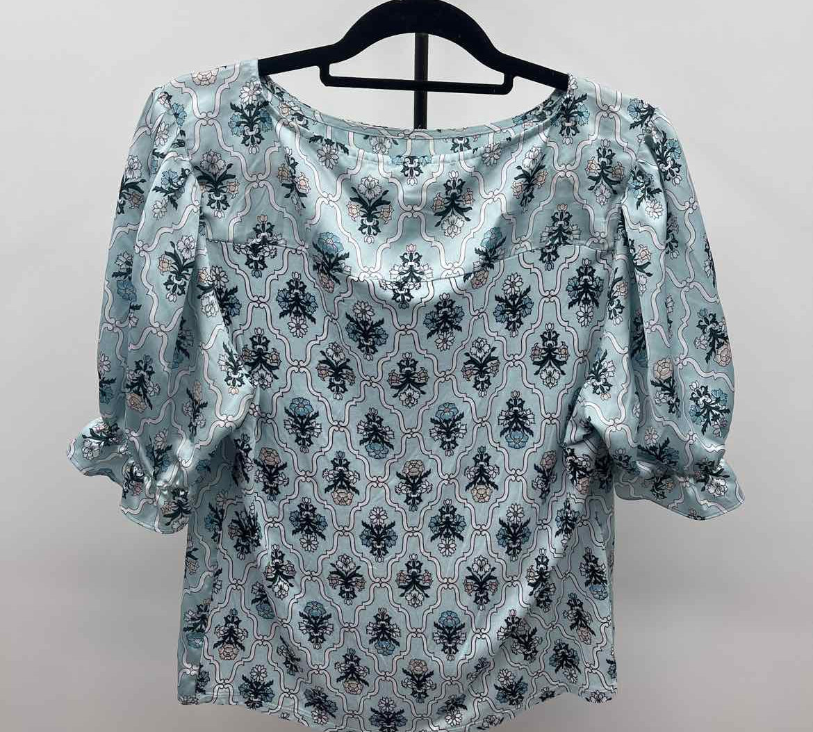 Loft Women's Size L Blue Floral Short Sleeve Shirt