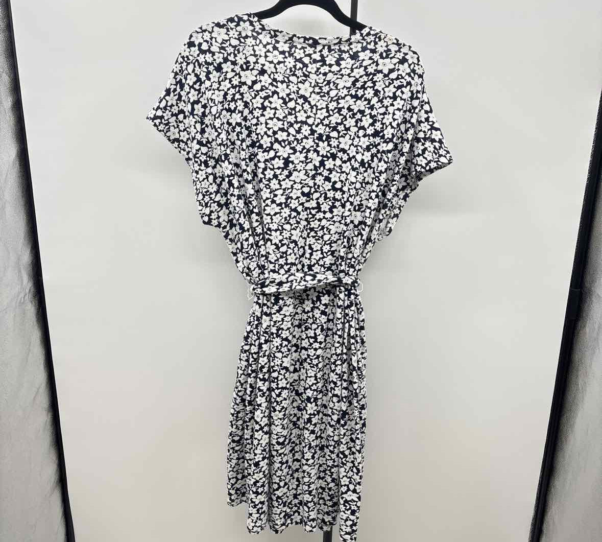 Lane Bryant Women's Size 22 Navy Floral Dress