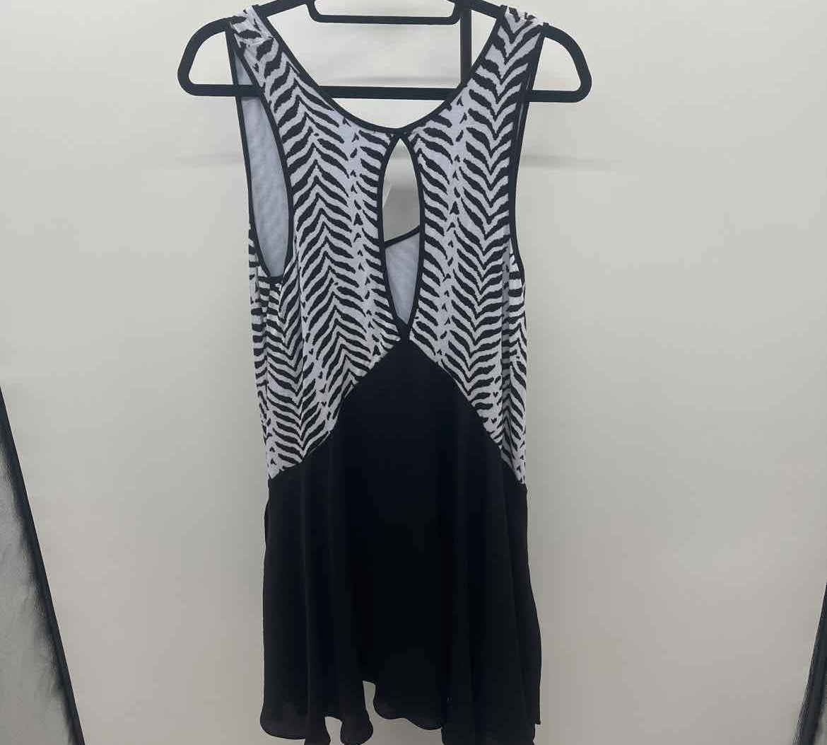 Free People Junior's Size 10 Black Abstract Dress