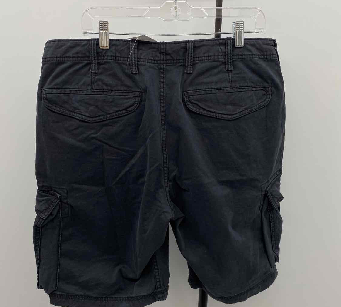 Gap Men's Size 36 Navy Solid Shorts