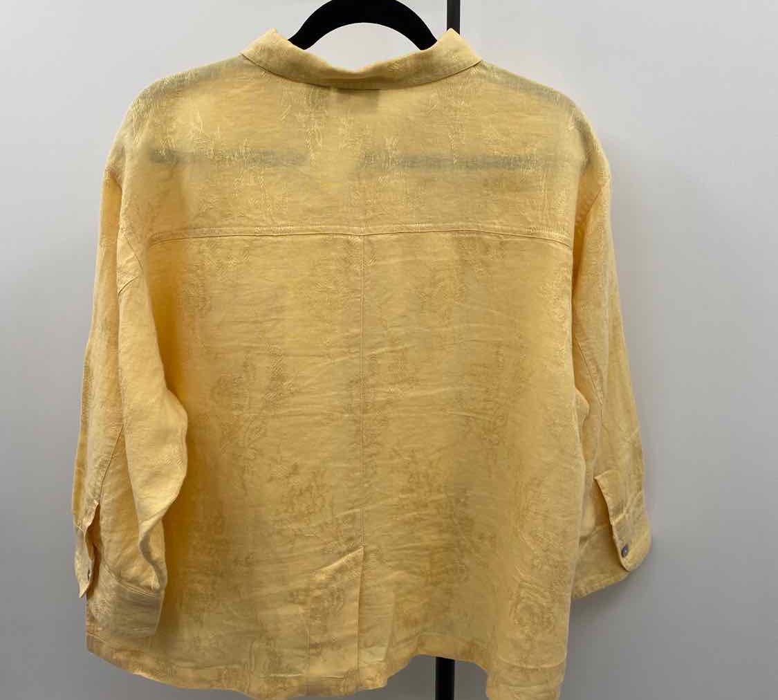 Chico's Women's Size XL Yellow Textured Long Sleeve Shirt