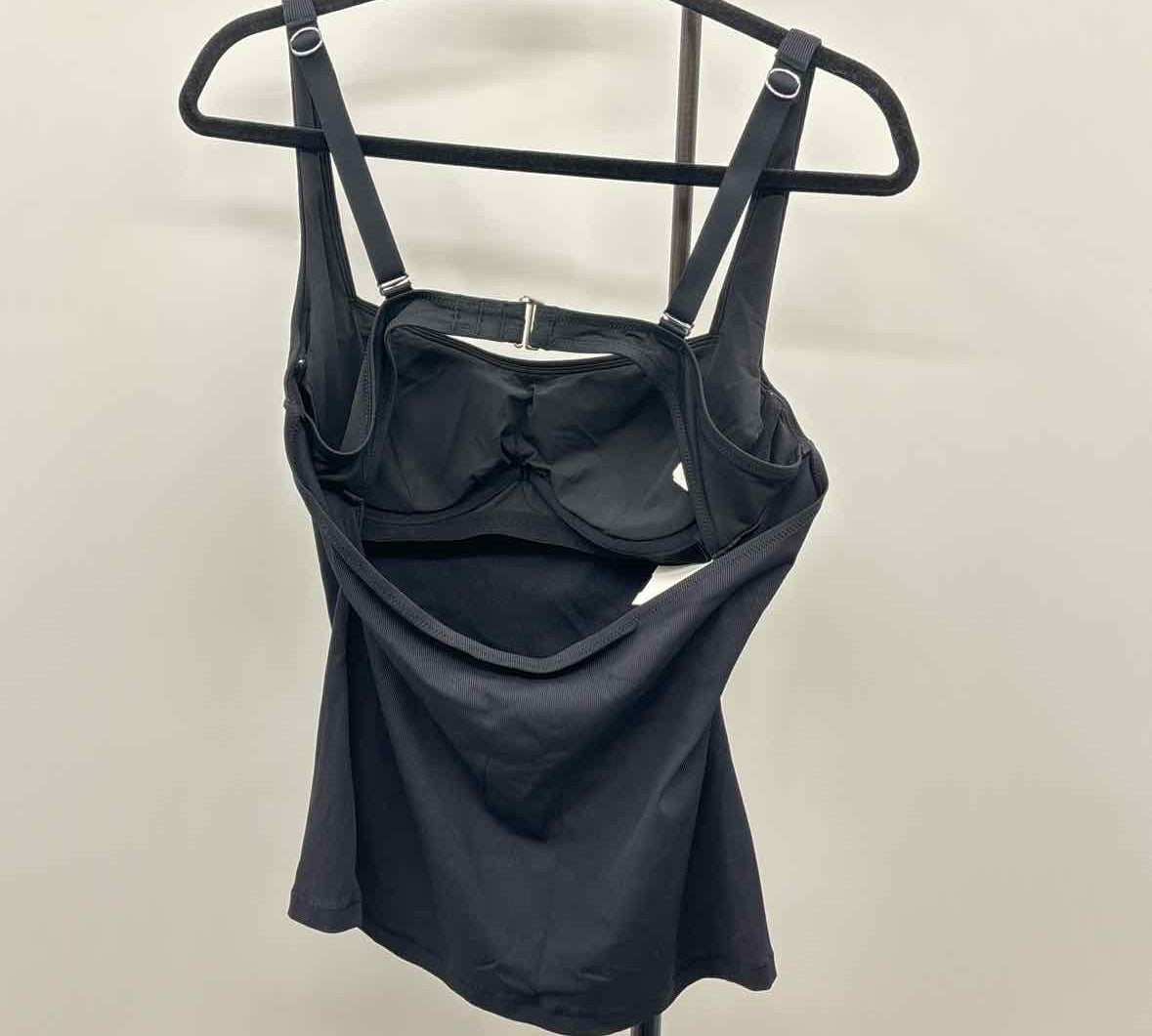 Athleta Women's Size 38 B/C Black Solid Swimsuit - Separate