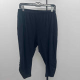 BLEU Women's Size 16 Black Solid Capris