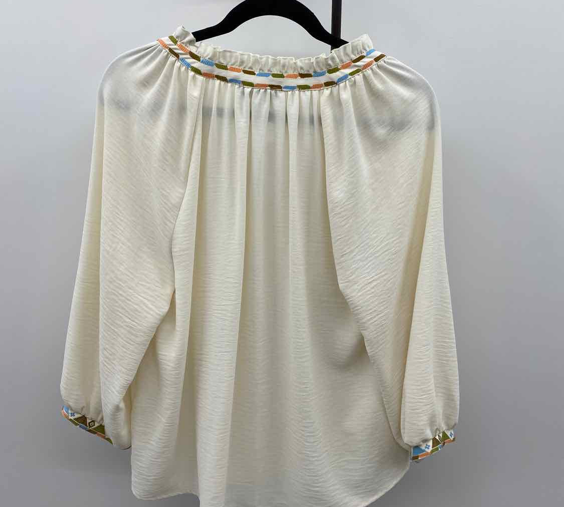 Democracy Women's Size L Ivory Aztec Long Sleeve Shirt