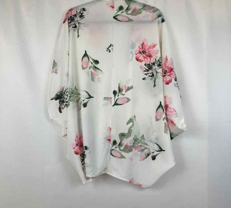 Million Bullpup Women's White Floral Shawl