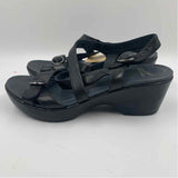 Dansko Women's Shoe Size 7 Gray Solid Sandals