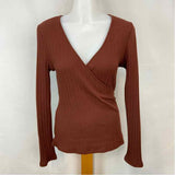 Lush Women's Size L Rust Ribbed Long Sleeve Shirt
