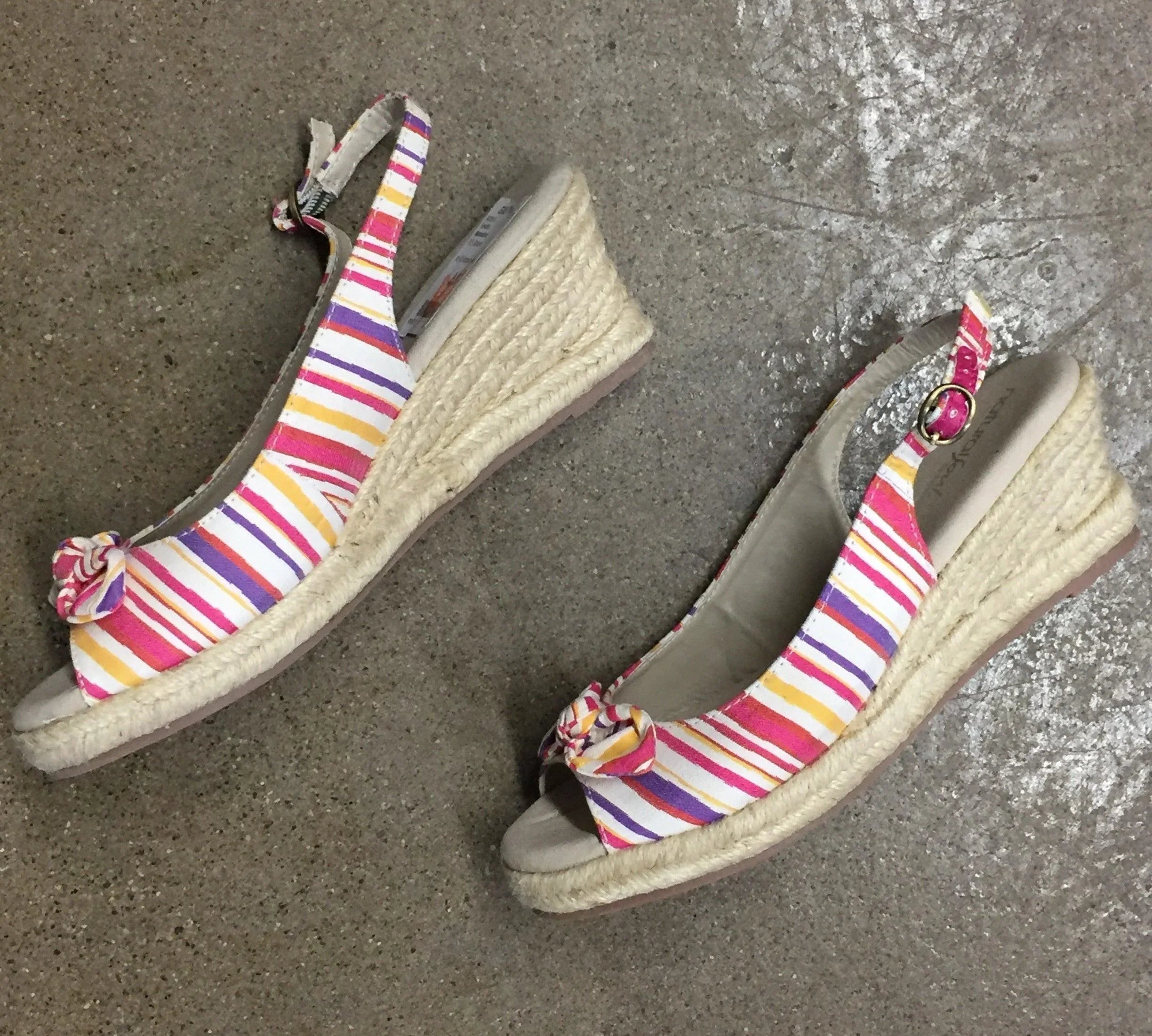 Naturalizer Striped Wedges, Size 9.5 - Gild the Lily