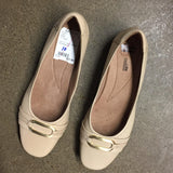 Clarks Tan Flats, Size 10 - Gild the Lily